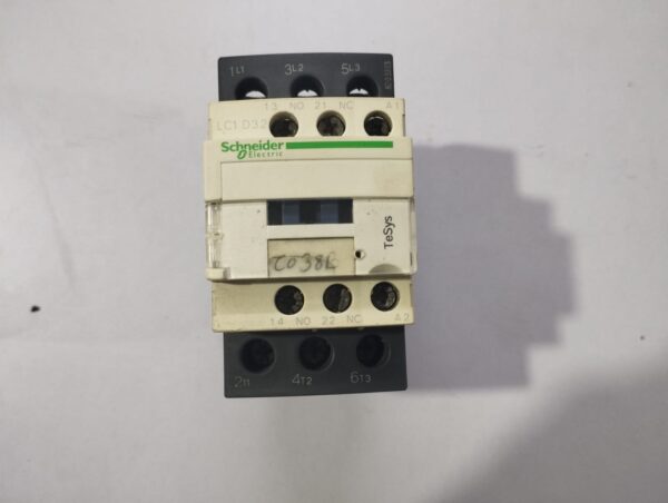 Schneider Electric Lc1 D32 Magnetic Contactor - Image 4