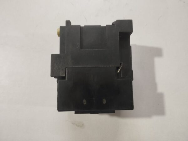 Mitsubishi S-K12 Magnetic Contactor - Image 4