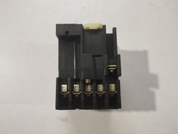 Mitsubishi S-K12 Magnetic Contactor - Image 6