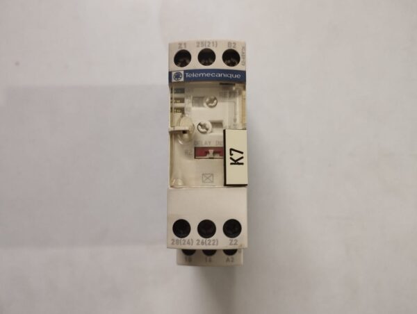 Telemecanique/Schneider Re7tp13bu On Delay Time Relay