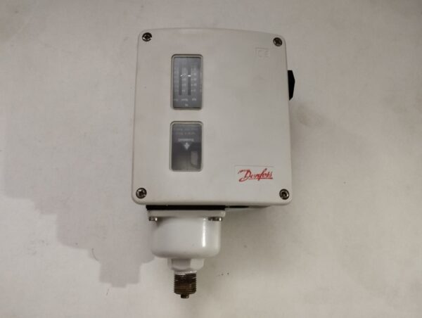 Danfoss Rt121 Pressure Control Switch - Image 2