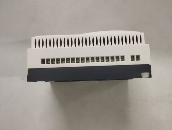 Schneider Electric Zelio Sr3 B261fu Smart Relay Modular - Image 3