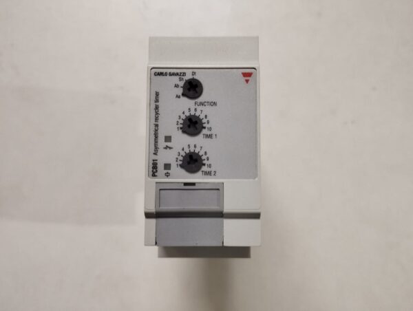 Carlo Gavazzi Pcb01dm24 Asymmetrical Recycler Timer - Image 3