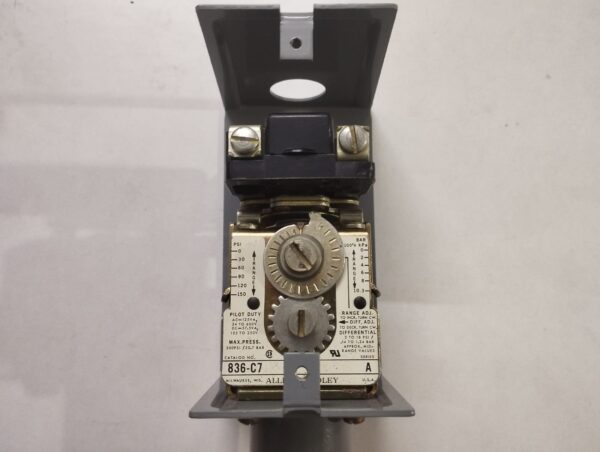 Allen-Bradley Bulletin 836 Pressure Switch - Image 3