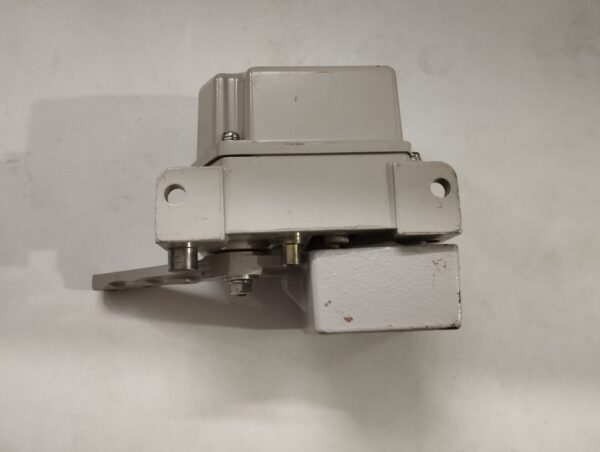 Yaskawa Psku-110c Limit Switch - Image 4